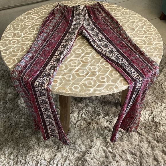 Papaya mid rise flare pants (S) - Picture 2 of 6